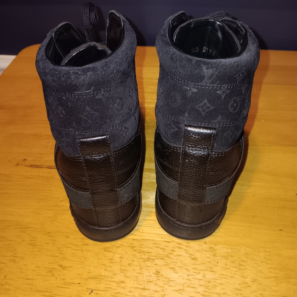 Louis Vuitton Suede & Leather Monogram Boots Size 6 1/2 - Picture 4 of 6